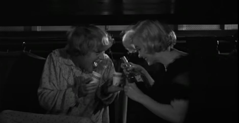 Jack Lemmon and Marilyn Monroe in Some Like it Hot
